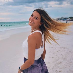 Meet your Posher, Bailey